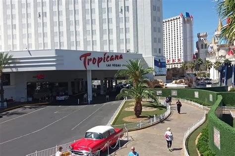 tropicana las vegas parking fee.